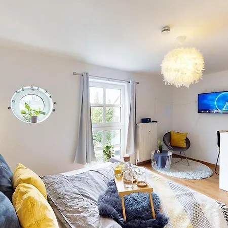 Apartment Ginius Homes- 21 *